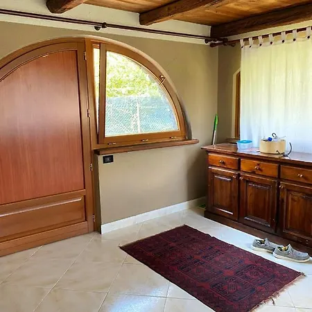 One Bedroom Appartement With Enclosed Garden And Wifi At Saint Maurice *