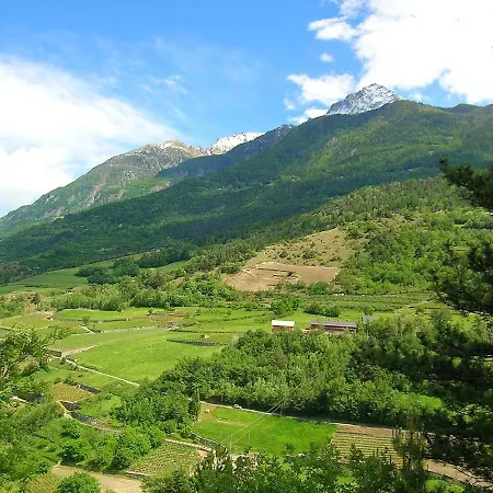 아파트 One Bedroom Appartement With Enclosed Garden And Wifi At Saint Maurice